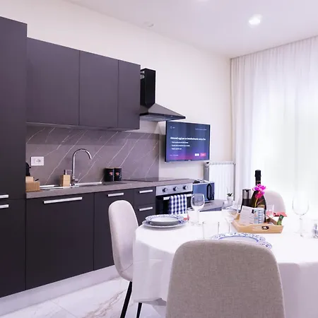 Apartamento Marconi 34 - Eleganza E Comodita In Pieno Centro Storico *