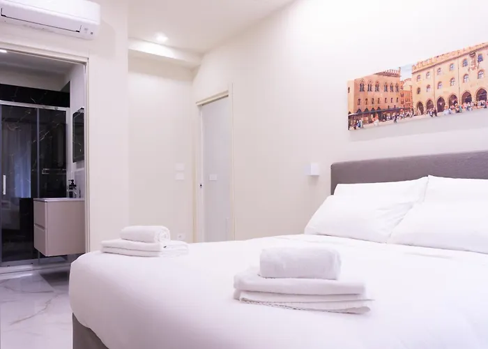 Marconi 34 - Eleganza E Comodita In Pieno Centro Storico Bologna